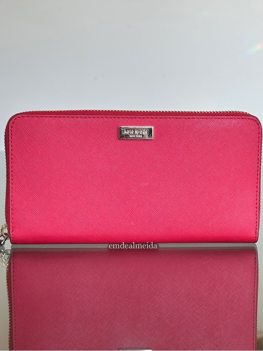Kate Spade Laurel Way Safiano Leather Zip Around Red Hot Chilli Wallet